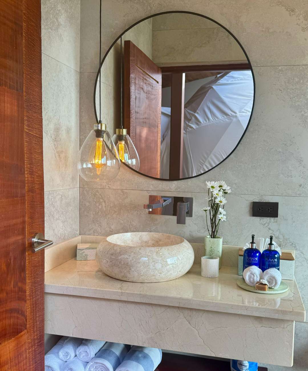 Badkamer Chira Glamping Monteverde, Costa Rica