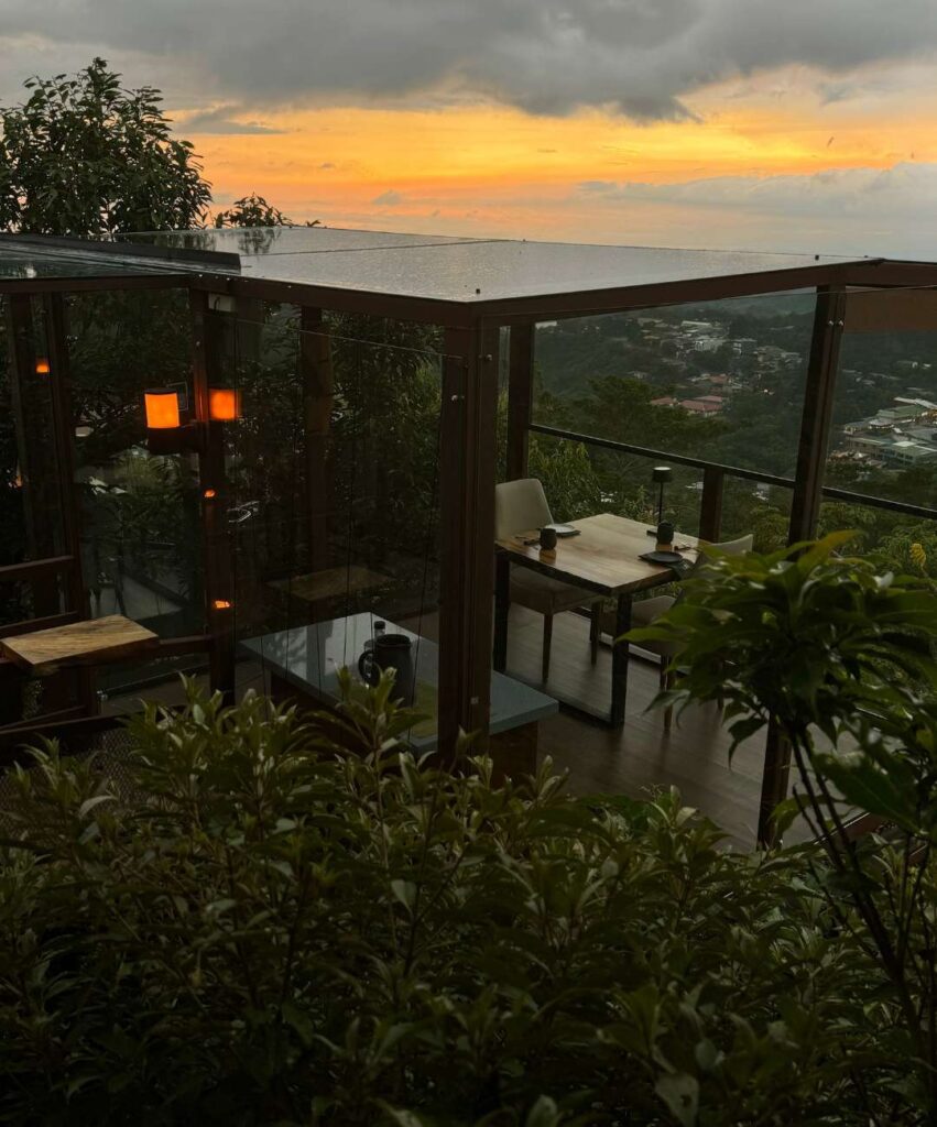 Een onvergetelijke avond in het nevelwoud van Monteverde, Costa Rica - San Lucas Treetop Dining Experience