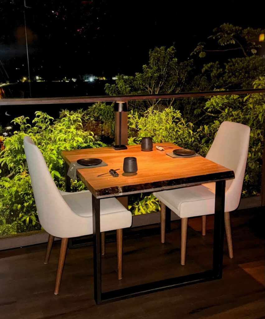 Een onvergetelijke avond in het nevelwoud van Monteverde, Costa Rica - San Lucas Treetop Dining Experience